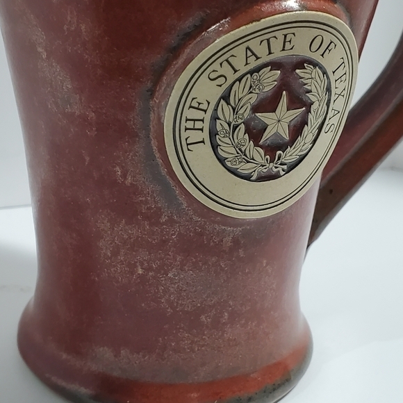 Sunset Hill Hand thrown Stoneware Texas Seal coffee mug Maroon - Picture 9 of 12